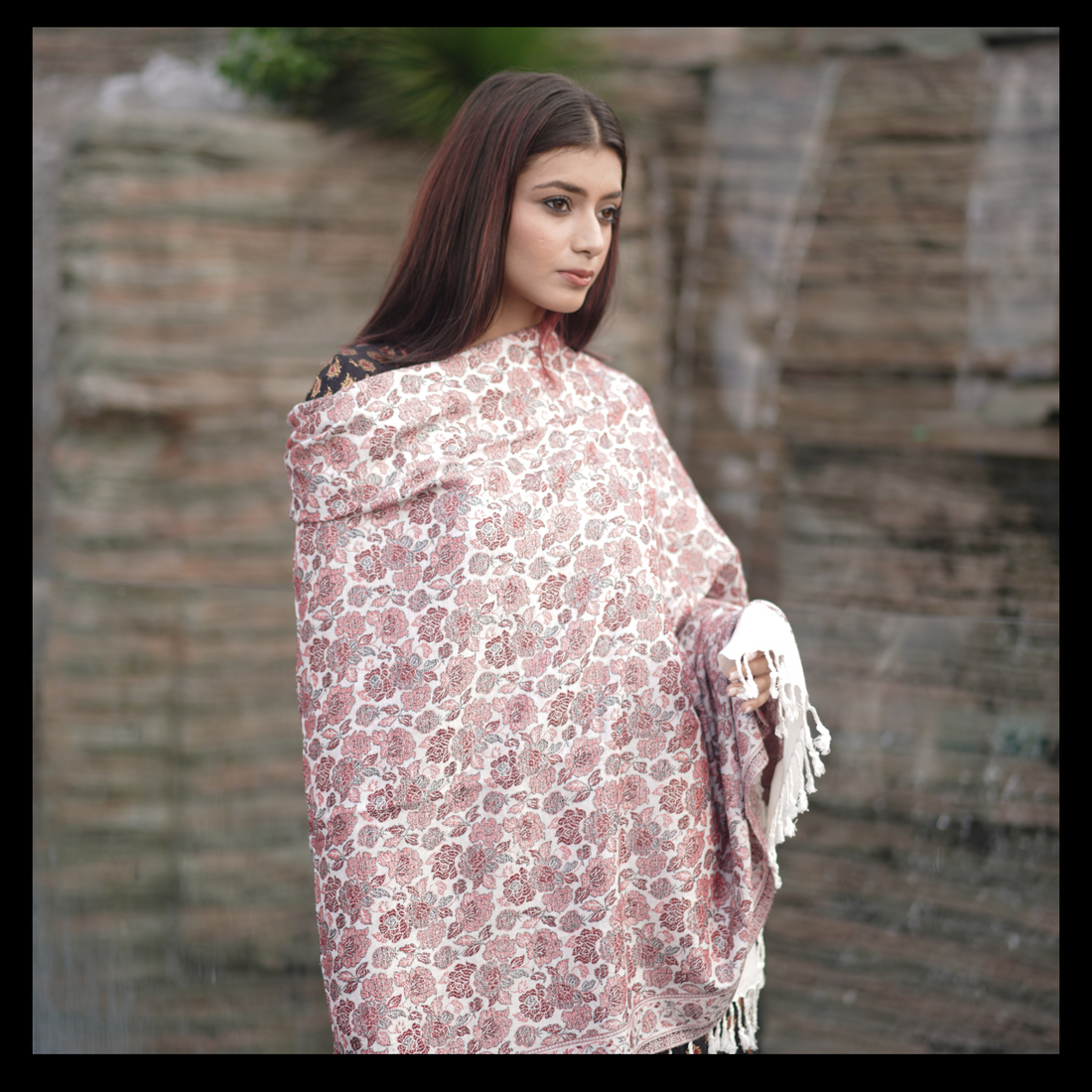 Luxury Handwoven Pashmina Shawl for Women water