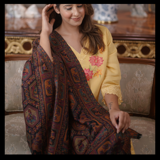 Luxury Handwoven Pashmina Shawl for Women ear