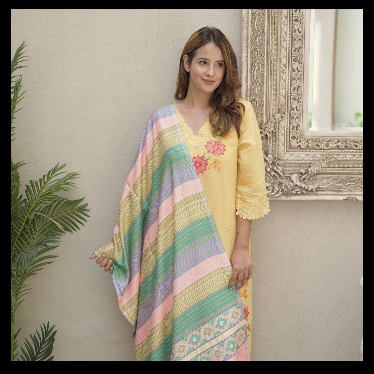 YASHOMA SHAWLS | Exquisite Women's Handwoven Pashmina Shawl