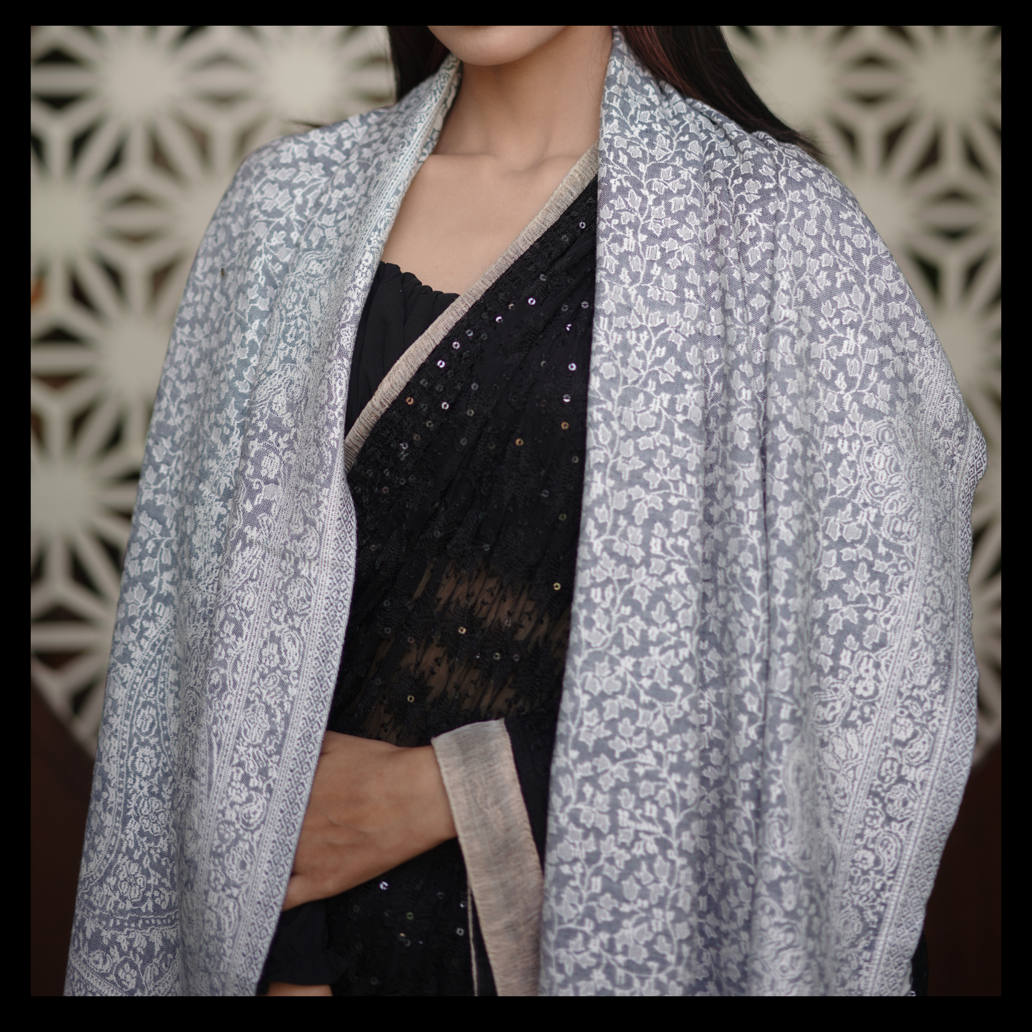 YASHOMA SHAWLS | Elegant Handwoven Pashmina Shawl for Women