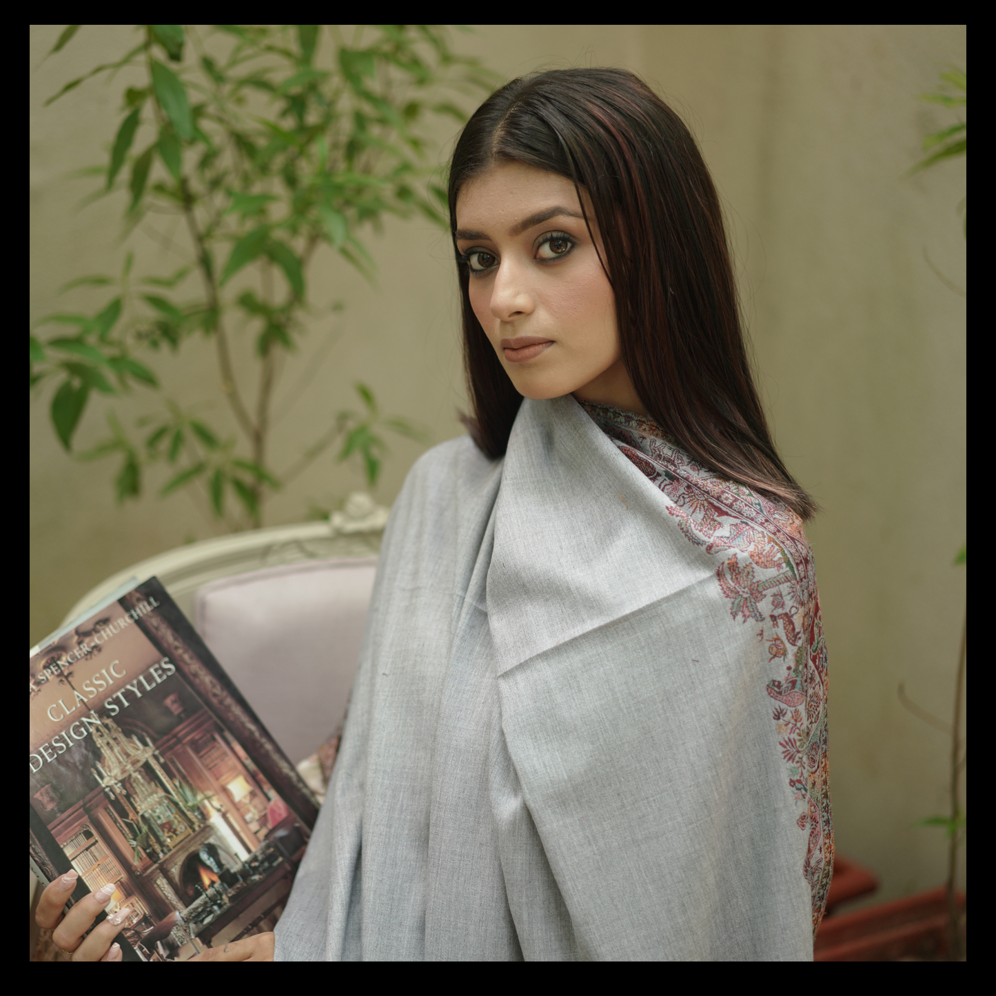 YASHOMA SHAWLS | Elegant Handwoven Pashmina Shawl for Women