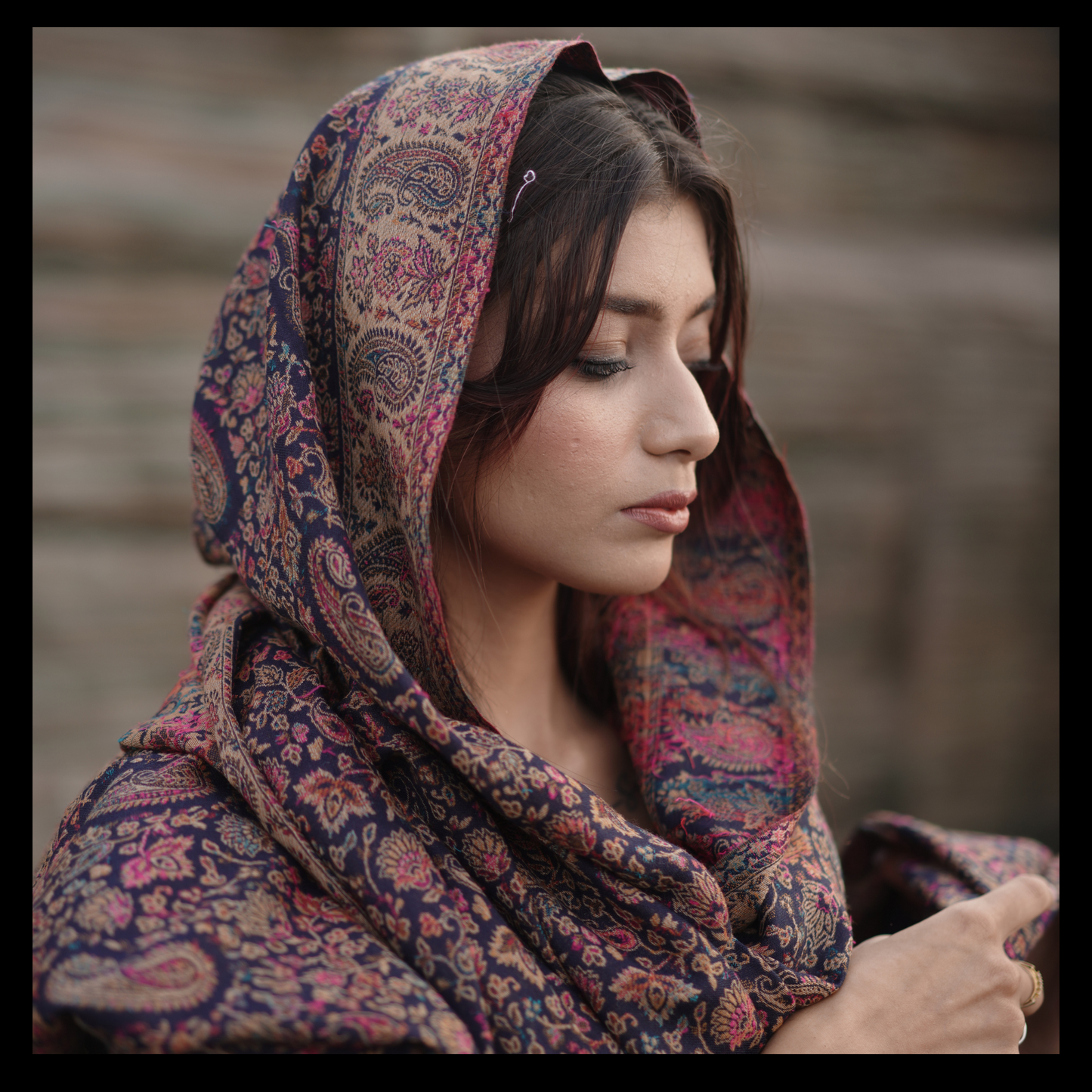 YASHOMA SHAWLS | Luxury Handwoven Pashmina Shawl for Women