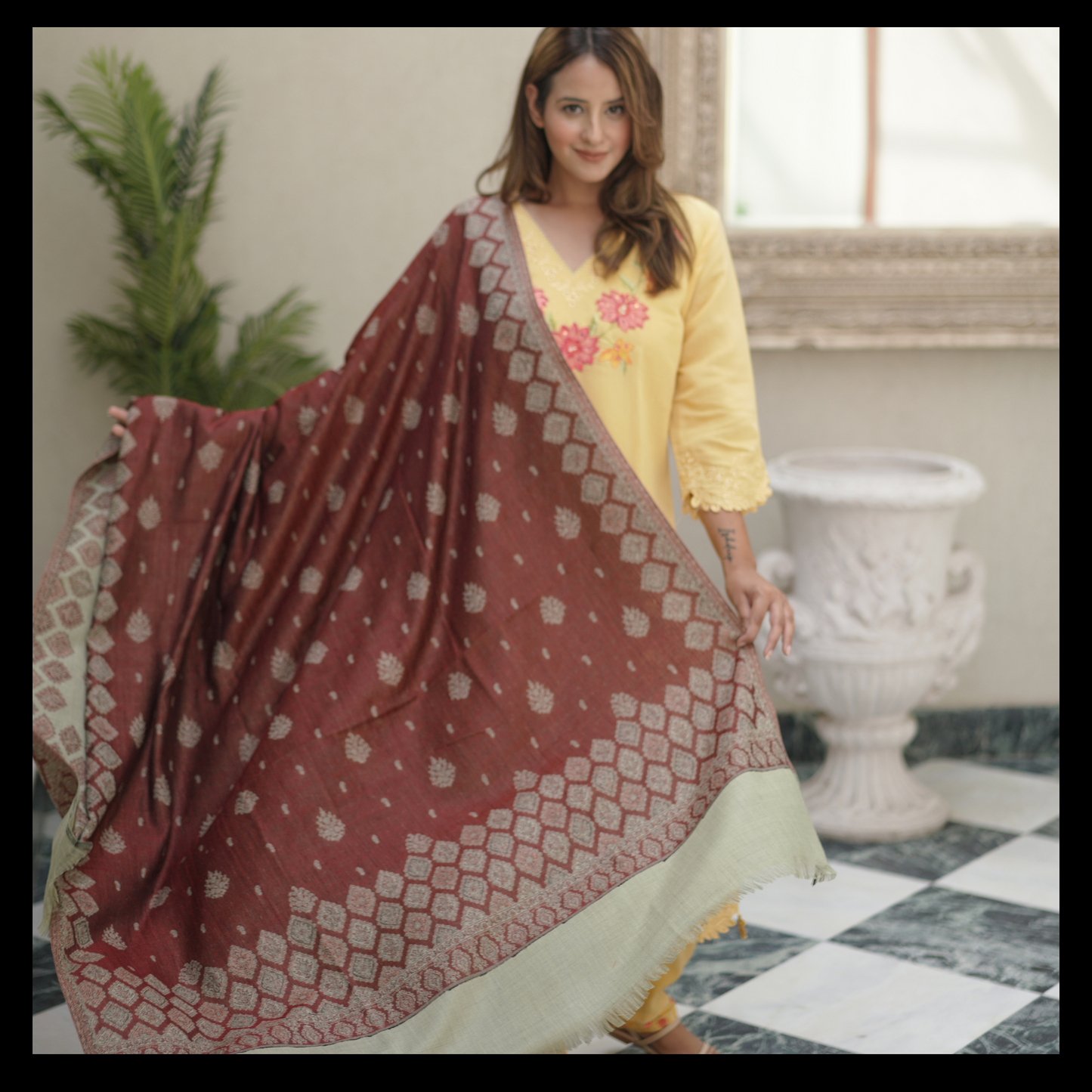 YASHOMA SHAWLS | Soft Handwoven Pashmina Shawl for Women – Luxurious Comfort