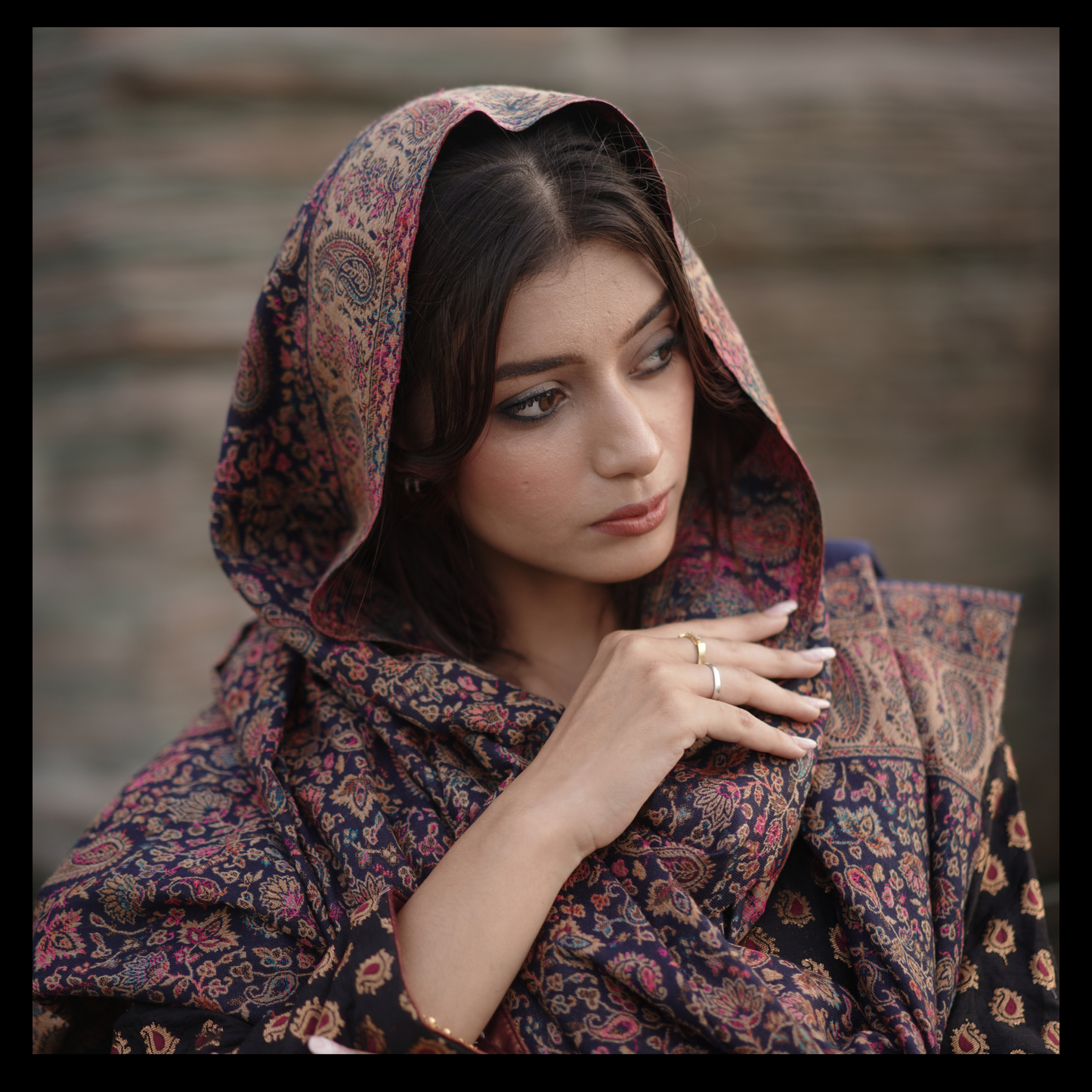 YASHOMA SHAWLS | Luxury Handwoven Pashmina Shawl for Women